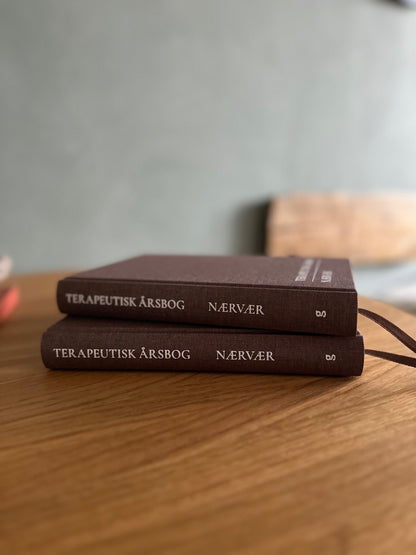 TERAPEUTISK ÅRSBOG | NÆRVÆR